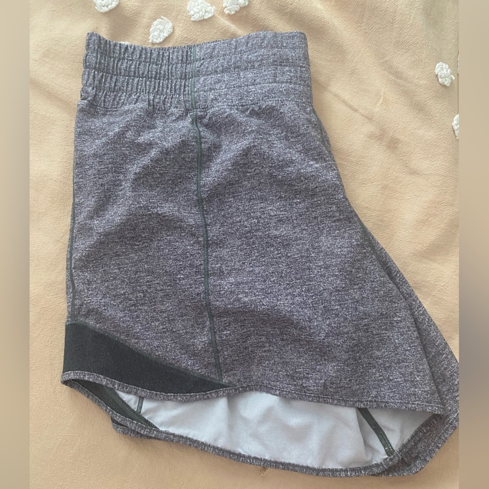Lululemon Hotty Hot Shorts, high rise 4 inch inseam, heather grey/ black